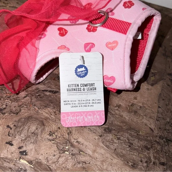 Top Paw Cat Harness with Hearts - Picture 2 of 4